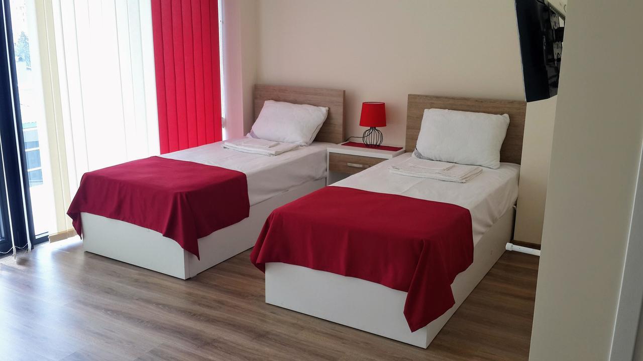 Blossom Hotel Batumi Exterior photo