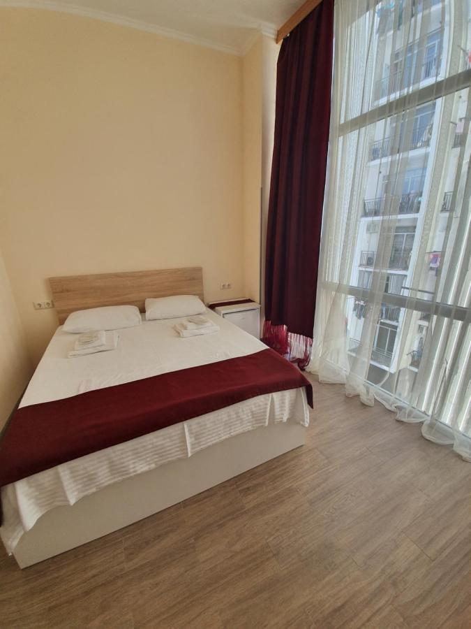 Blossom Hotel Batumi Exterior photo