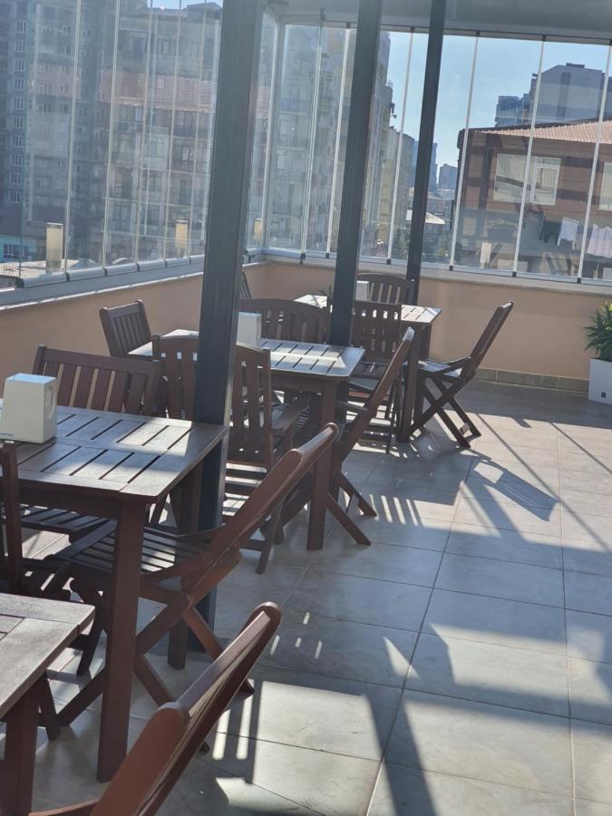 Blossom Hotel Batumi Exterior photo